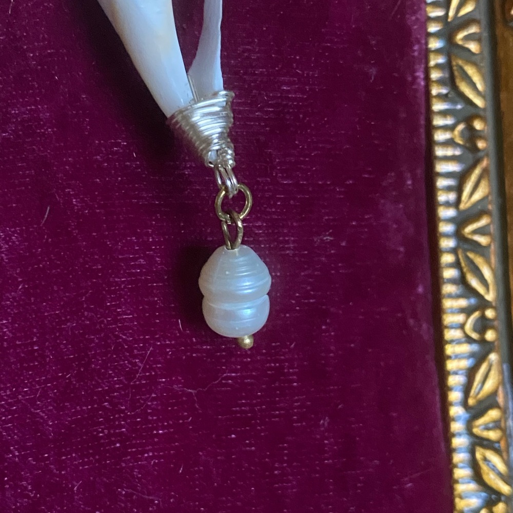 Seashell earrings - Picture 3 of 4